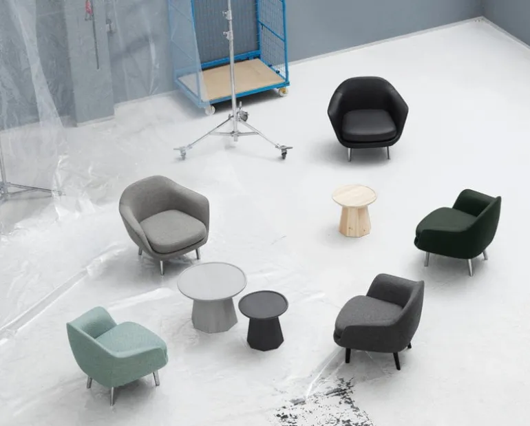 Normann Copenhagen Sum armchair, Synergy - black legs