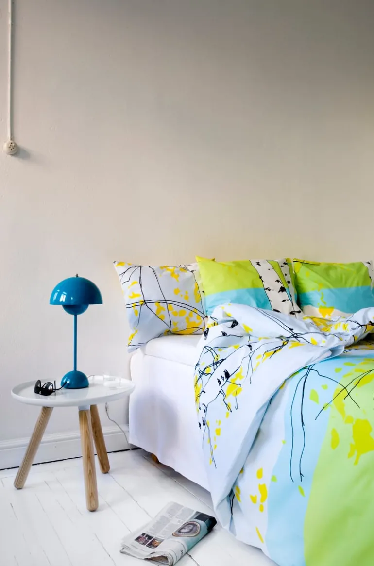 Normann Copenhagen Tablo table small, glossy white