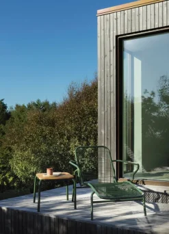 Normann Copenhagen Vig coffee table, 55 x 45 cm, Robinia wood - dark green