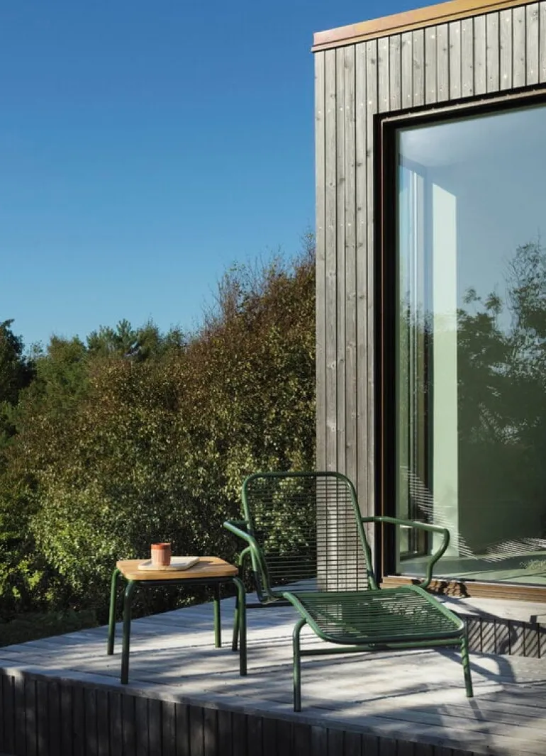 Normann Copenhagen Vig coffee table, 55 x 45 cm, Robinia wood - dark green