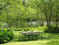 Normann Copenhagen Vig dining table, 90 x 200 cm Robinia wood - dark green