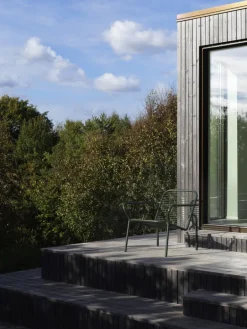 Normann Copenhagen Vig lounge chair, dark green