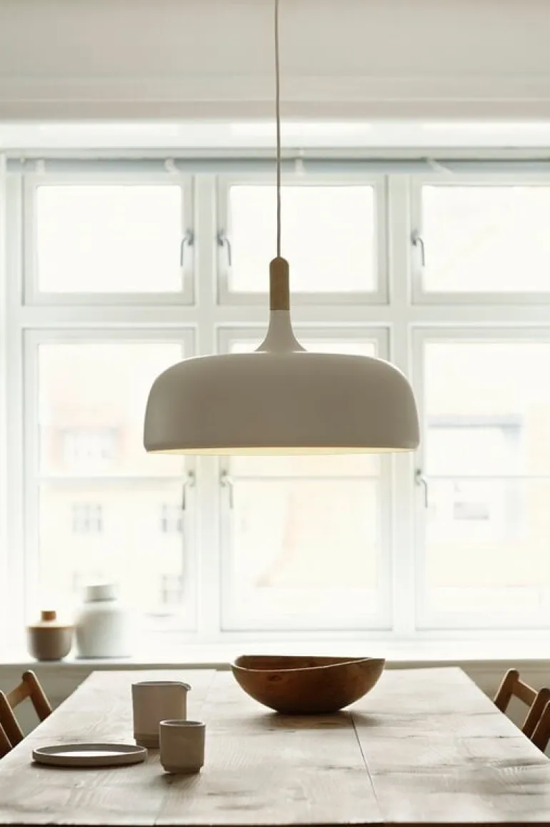 Northern Acorn pendant, white matt