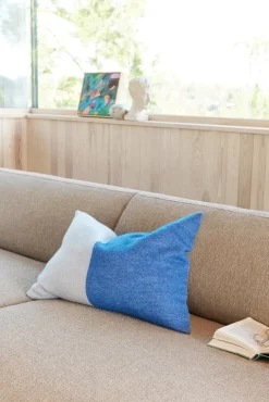 Northern Echo cushion cover, 40 x 60 cm, vertical blue