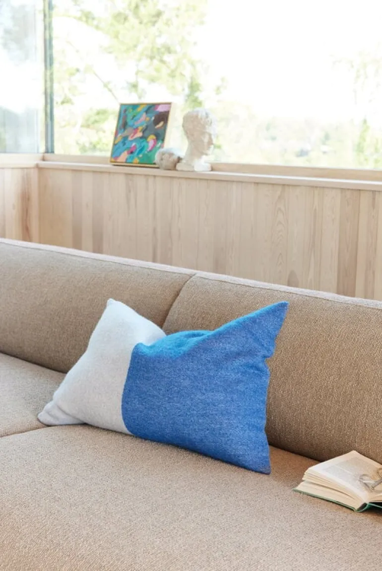 Northern Echo cushion cover, 40 x 60 cm, vertical blue