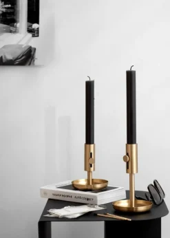 Northern Granny candle holder, 11,5 cm, brass