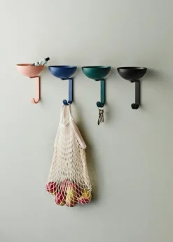 Northern Nest wall hook, pink