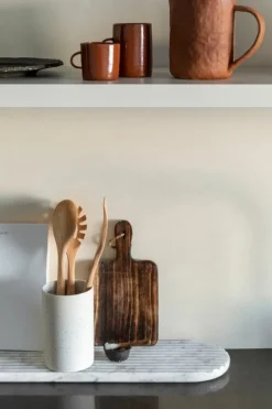 Northern Podium board, 65 cm, mixed white marble