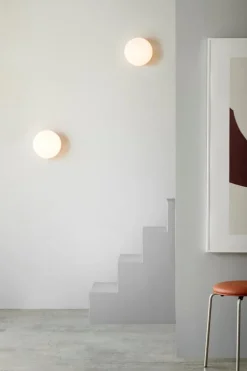 NUAD Opa wall lamp, opal