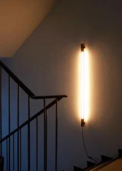 NUAD Radent wall lamp 135 cm, black