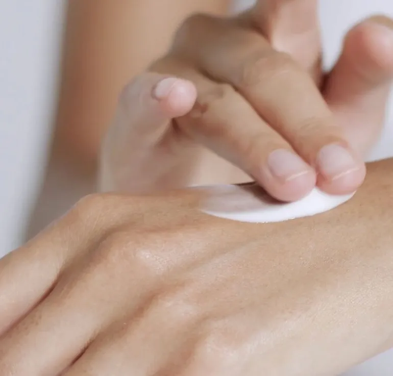 Nuori Protect Cleansing milk, 150 ml, fragrance free