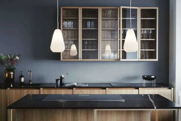 Nuura Anoli 1 pendant, medium, opal