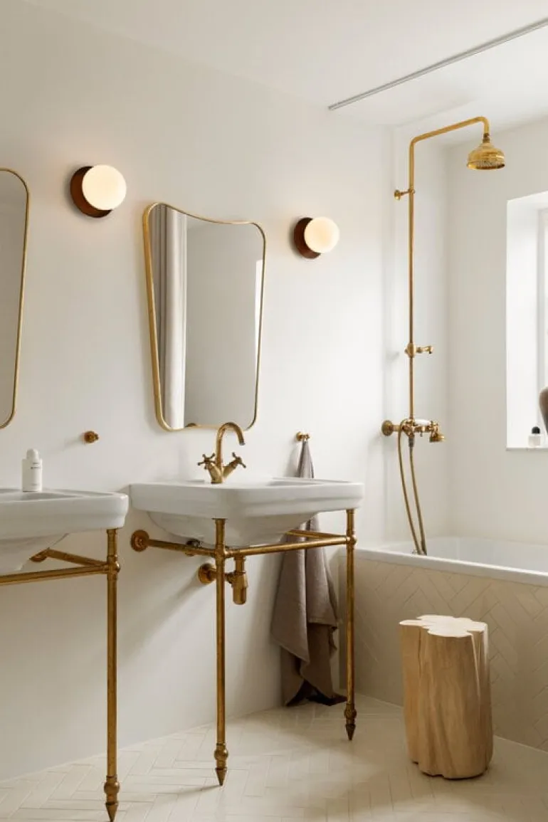 Nuura Liila 1 wall/ceiling lamp, medium, dark bronze - opal white