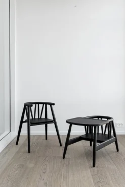 Oaklings Smilla toddler chair with tray, black stained oak