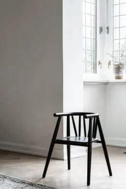 Oaklings Storm kid's chair, black stained oak