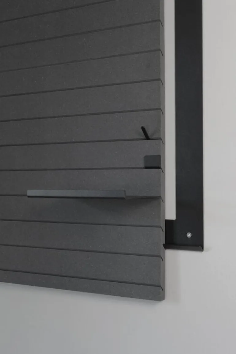 OOJA displays W001 wall display, black