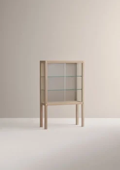 Ornäs Näyttely showcase, light lacquered oak