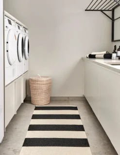 Pappelina Bob rug, 70 x 225 cm, black - vanilla