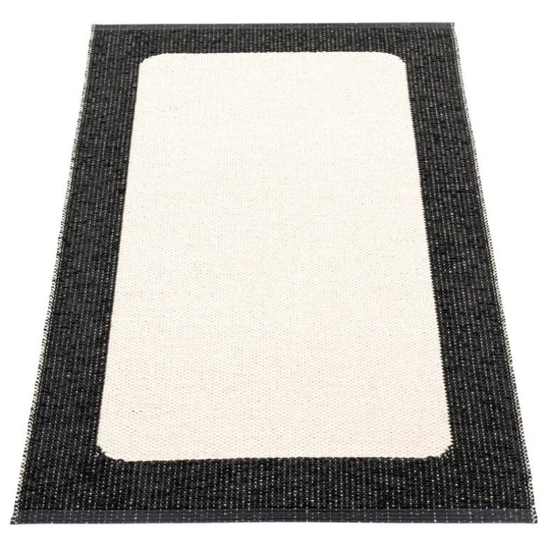 Pappelina Ilda rug, 70 x 120 cm, black - vanilla