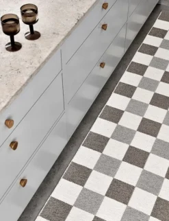 Pappelina Pix rug, 70 x 160 cm, dark linen - vanilla - linen