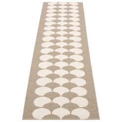 Pappelina Poppy rug, 70 x 250 cm, potato