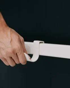 Pedestal Hook mount, pearl