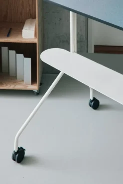 Pedestal Moon Pro TV stand, pearl