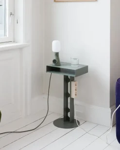 Pedestal Sidekick table, sandstorm