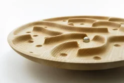 PELATA pieces Sokkelo maze game