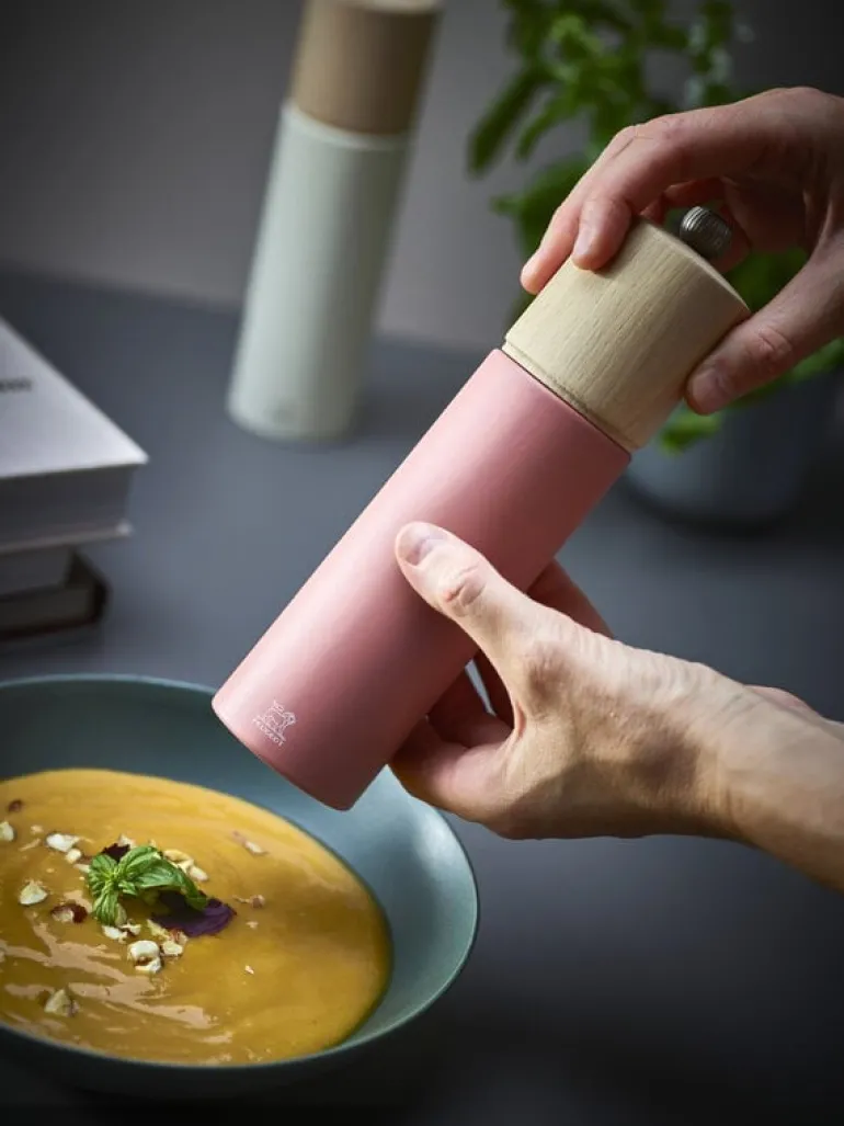 Peugeot Boreal salt mill, 21 cm, feather white