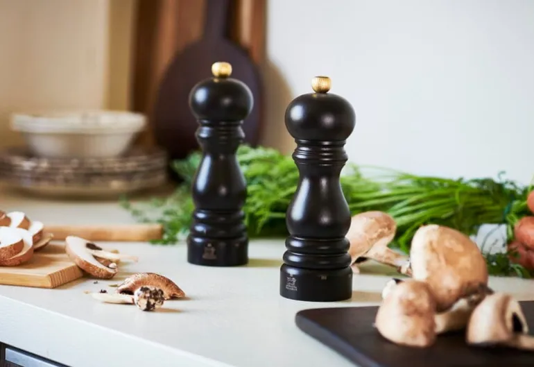 Peugeot Paris U'Select pepper mill, 18 cm, choco