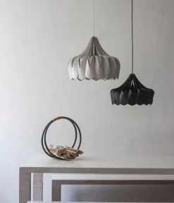 Pilke Lights Pioni pendant, small, black