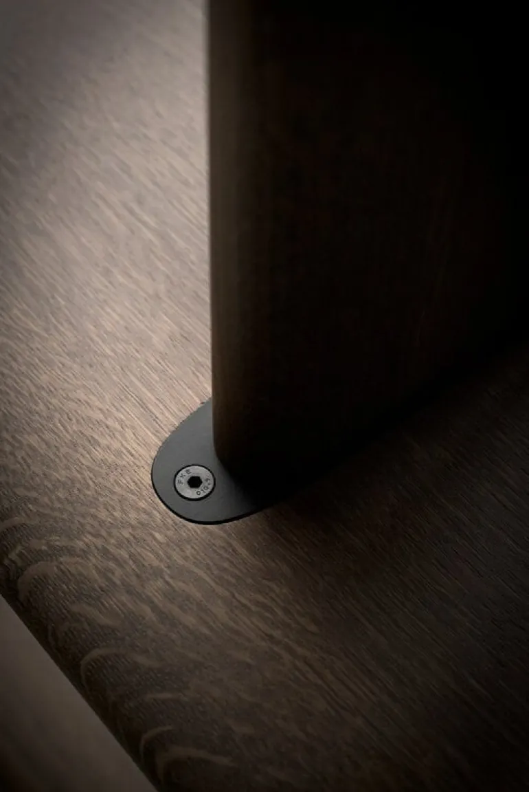 Poiat Poeme 109 shelf, dark oak