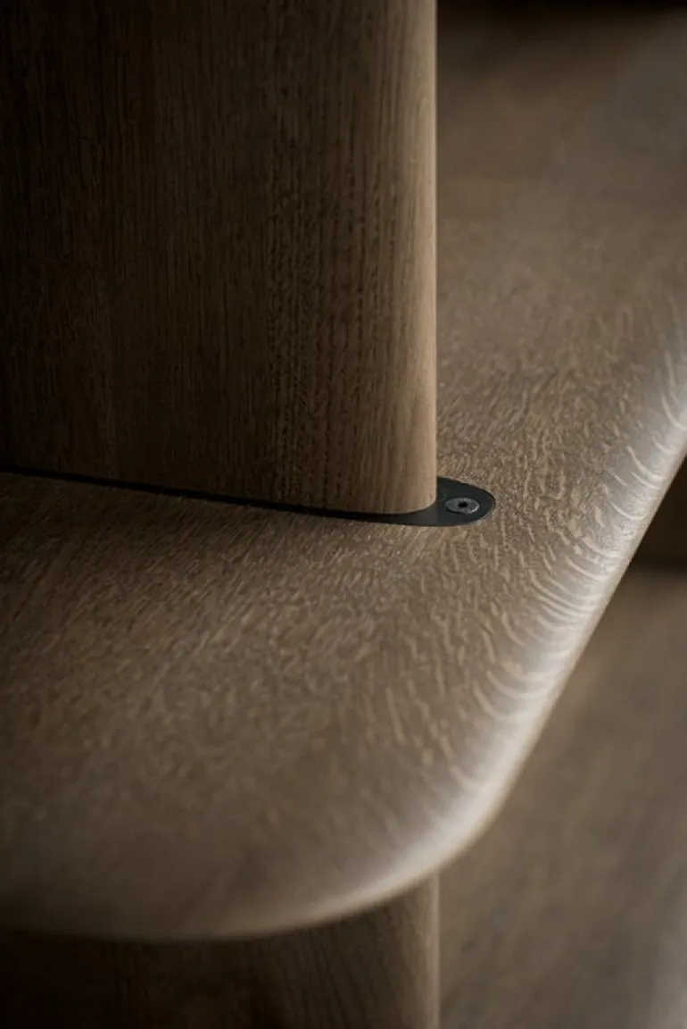 Poiat Poeme 109 shelf, dark oak