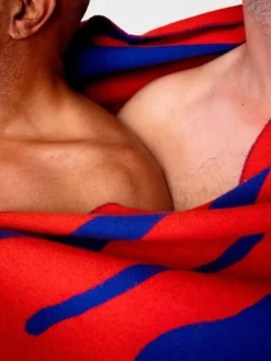 Raawii Brush blanket, blue - red