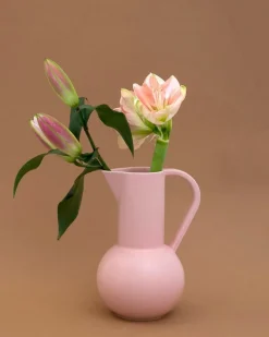 Raawii Strøm pitcher, coral blush
