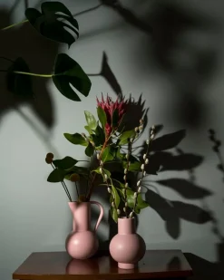 Raawii Strøm pitcher, coral blush