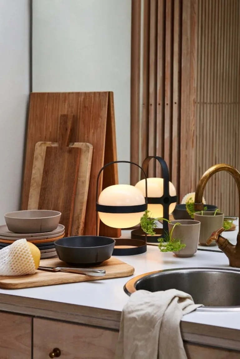 Rosendahl Soft Spot Solar portable table lamp, 25 cm, black