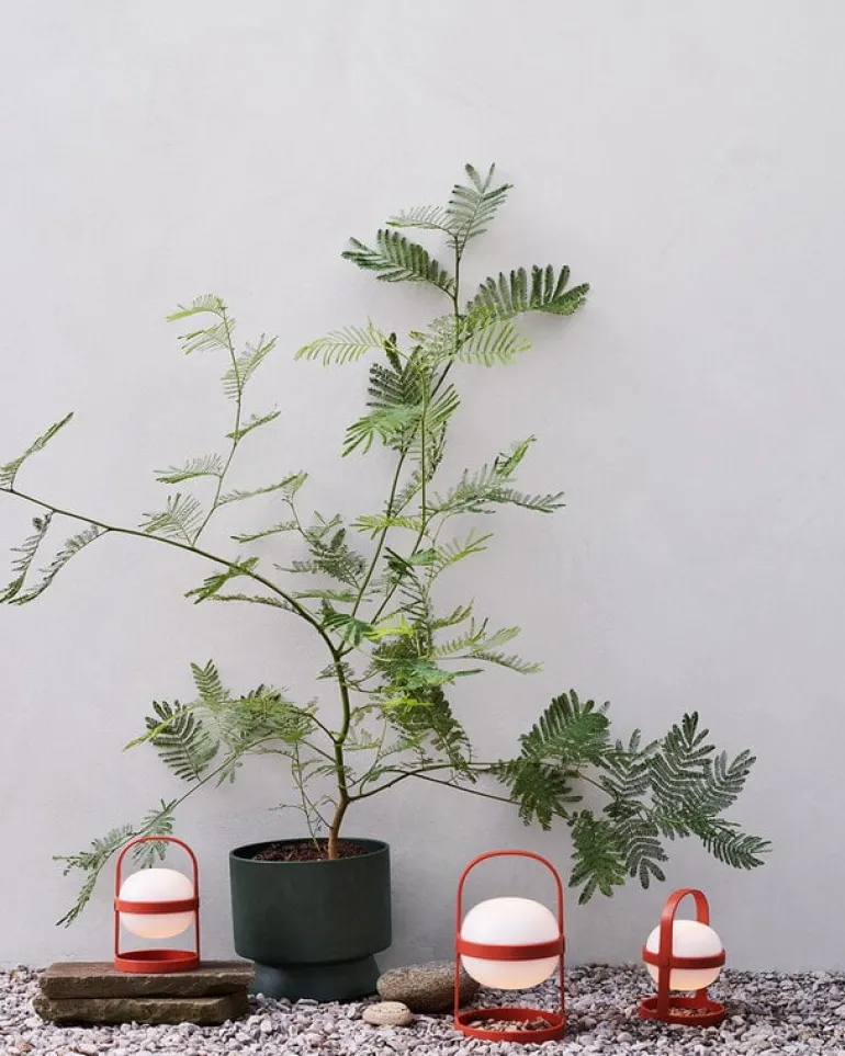 Rosendahl Soft Spot Solar Circular portable table lamp, 25 cm, terracotta