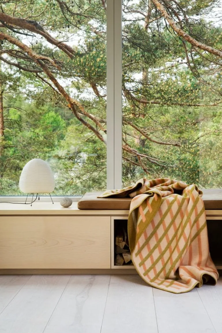 Røros Tweed Bislett throw 200 x 135 cm, peach - pistachio