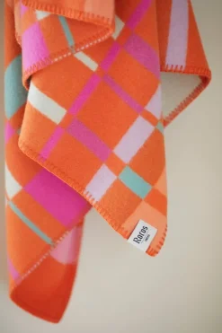 Røros Tweed City throw, 135 x 200 cm, orange