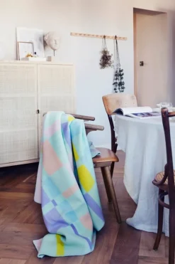 Røros Tweed City throw, 135 x 200 cm, pastel