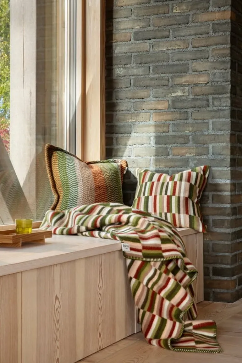 Røros Tweed Ida cushion, 50 x 50 cm, olive burgundy