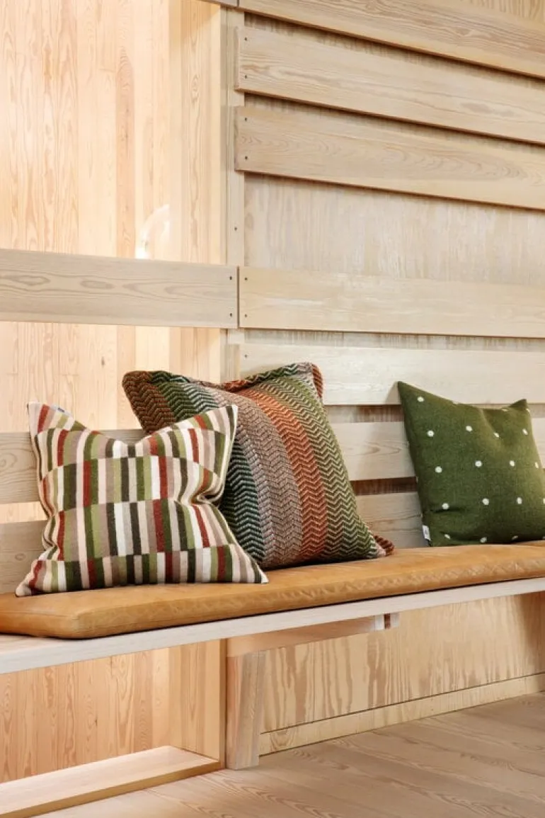 Røros Tweed Ida cushion, 50 x 50 cm, olive burgundy