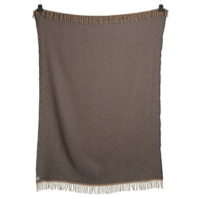 Røros Tweed Isak throw, 150 x 210 cm, far away blue
