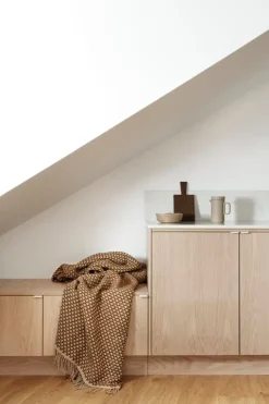 Røros Tweed Isak throw, 150 x 210 cm, chestnut