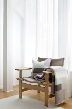 Røros Tweed Mikkel  throw, 135 x 200 cm, grey