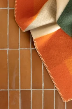 Røros Tweed Mikkel throw, 100 x 135 cm, orange