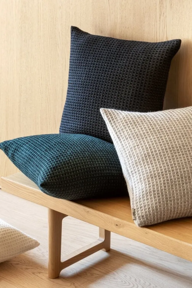 Røros Tweed Vega cushion, 50 x 50 cm, dark green