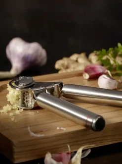 Rösle Garlic press, 20 cm, steel